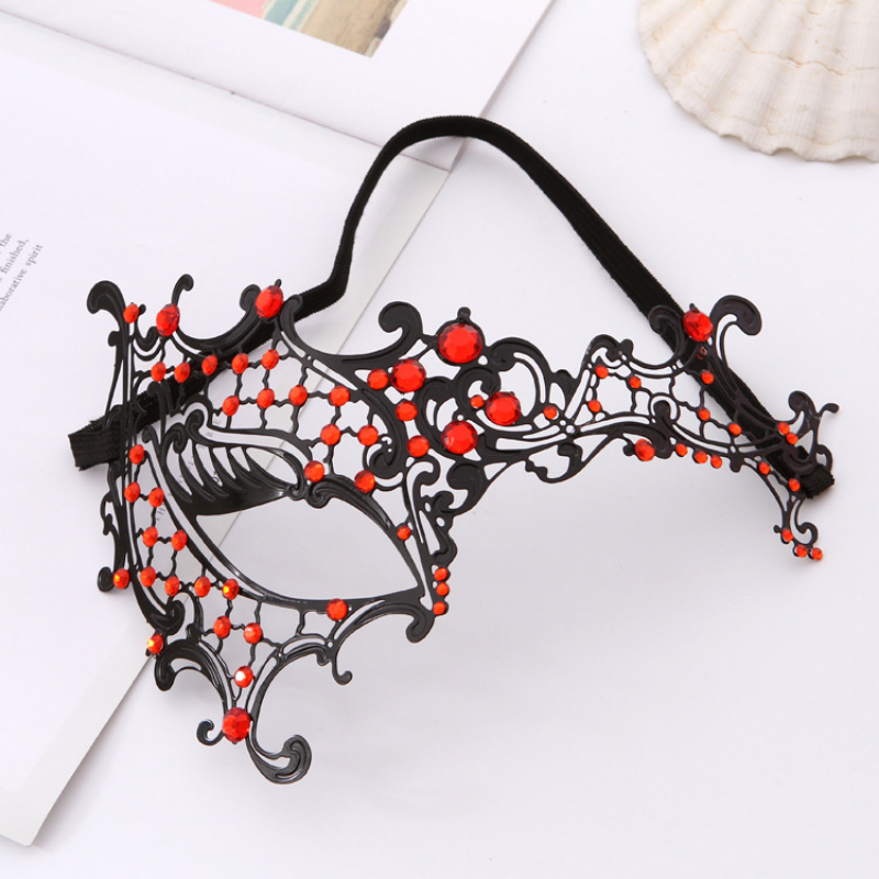 Thin Metal Diamond Mask Inlaid Venice Ball Performance Half Face Princess Mask Female Party Sexy Eye Mask Costumes Accessories
